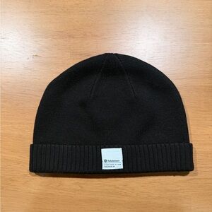 lululemon athletica Men's Black Knit Cuffed Beanie